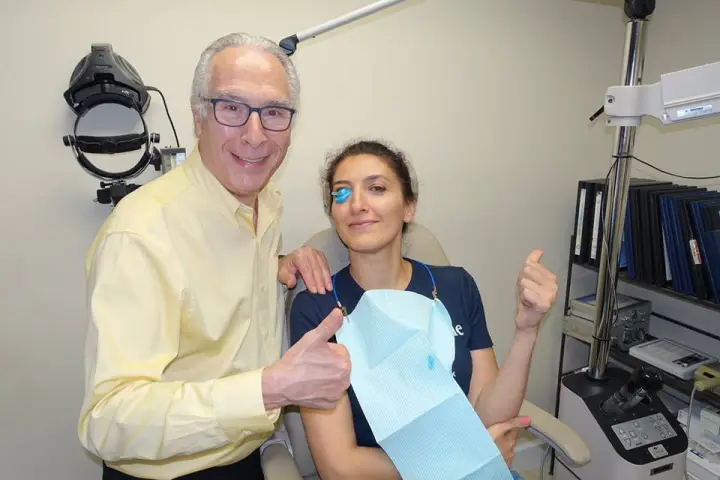 Scleral Lenses Specialist Dr. Edward Boshnick 